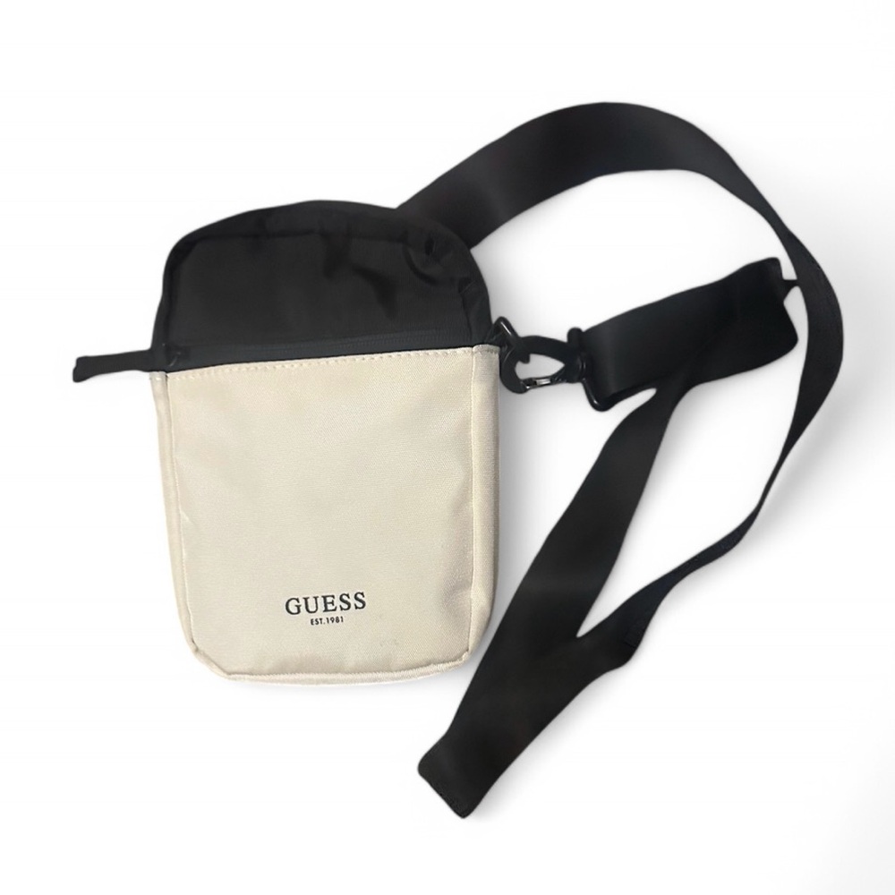 GUESS crossbody canvas bag 🖤🪽